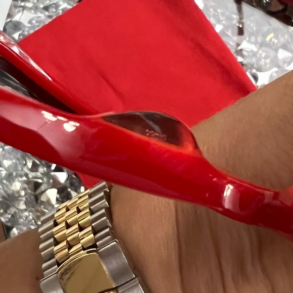 Authentic  ❤️‍🔥Valentino Red Stud 681S Womens Sunglasses - Picture 15 of 16